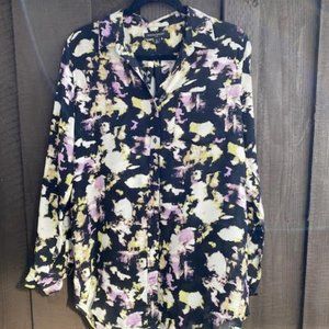 Banana republic silk shirt , abstract floral design , excellent condition .